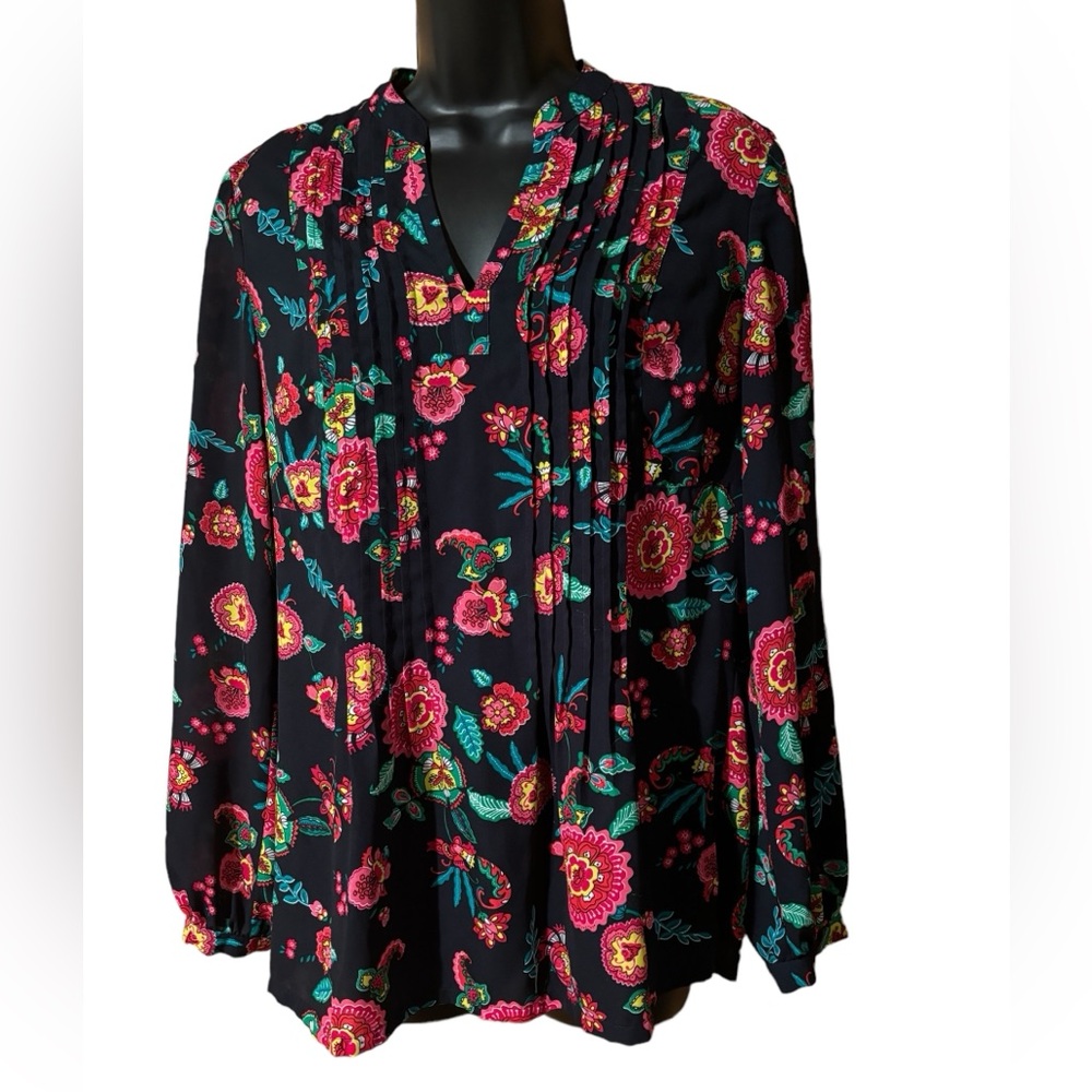 Pretty Jones New York sport blouse
